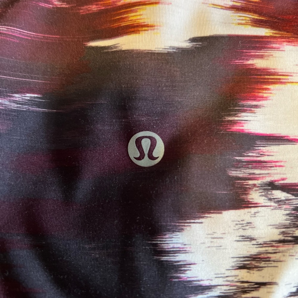 Lululemon crops - Picture 3 of 3